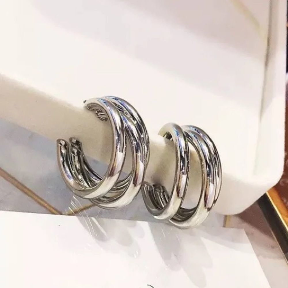 5/$25 SILVER OPEN HOOPS - Picture 2 of 6